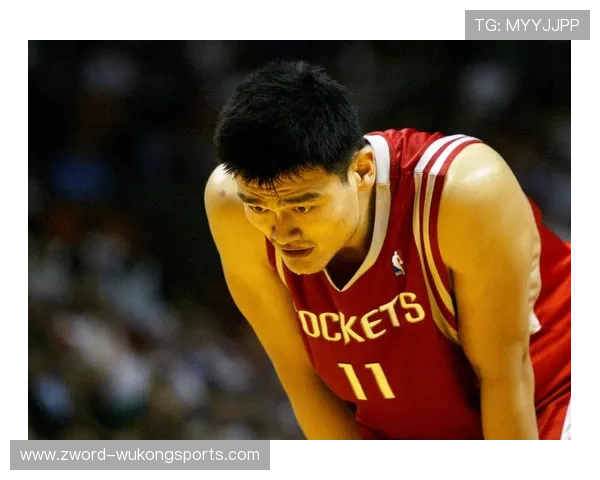 姚明穿着家居服竟然比赛场还高冷，这日常和NBA天王一模一样？