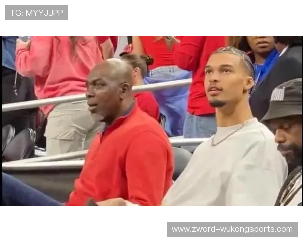 哈基姆·奥拉朱旺背身单打主导进攻效率显著高于同代内线